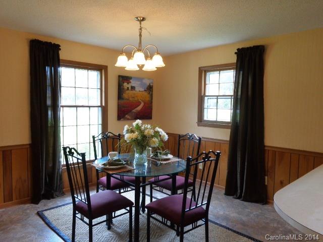 407 West Lewis Road Dallas, NC 28034 - Photo 3 of 22 Gallery Image 3