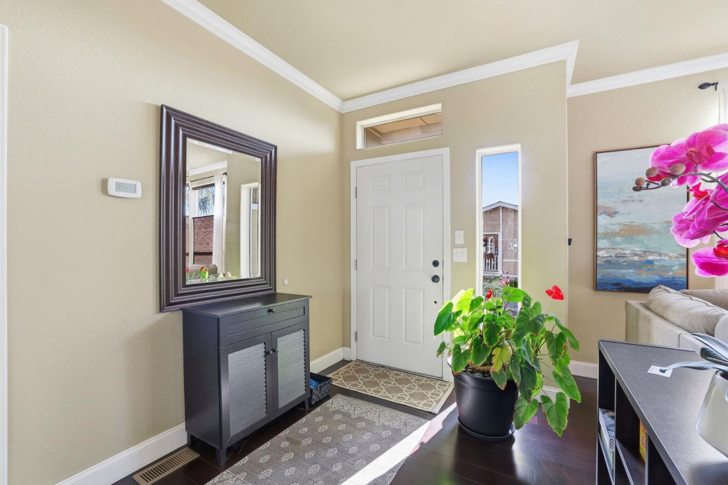 125 North Mary Avenue, Unit 17 Sunnyvale, CA 94086 - Photo 4 of 46 a living room with furniture flowerpot and a potted plant