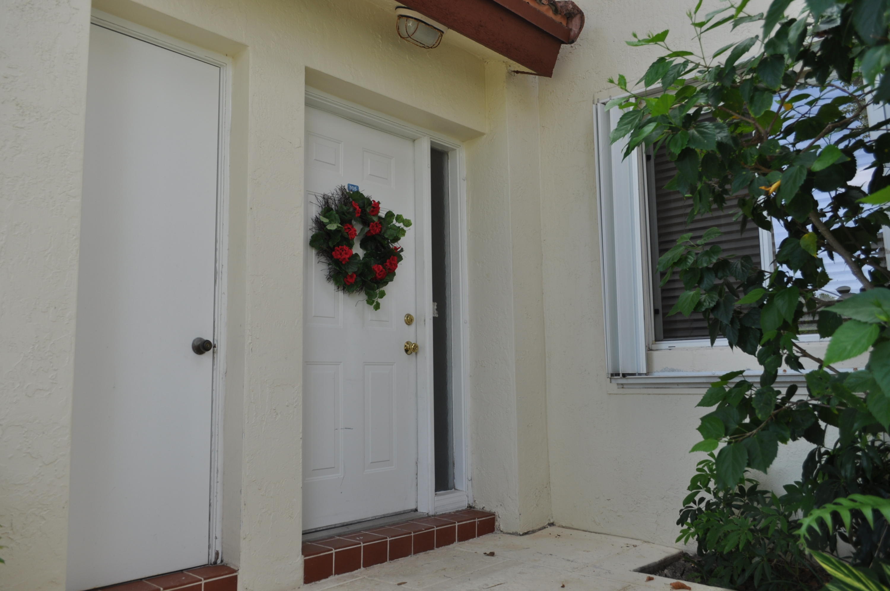 440 Northwest 67th Street, Unit H105 Boca Raton, FL 33487 - Photo 2 of 25 San de vance 007