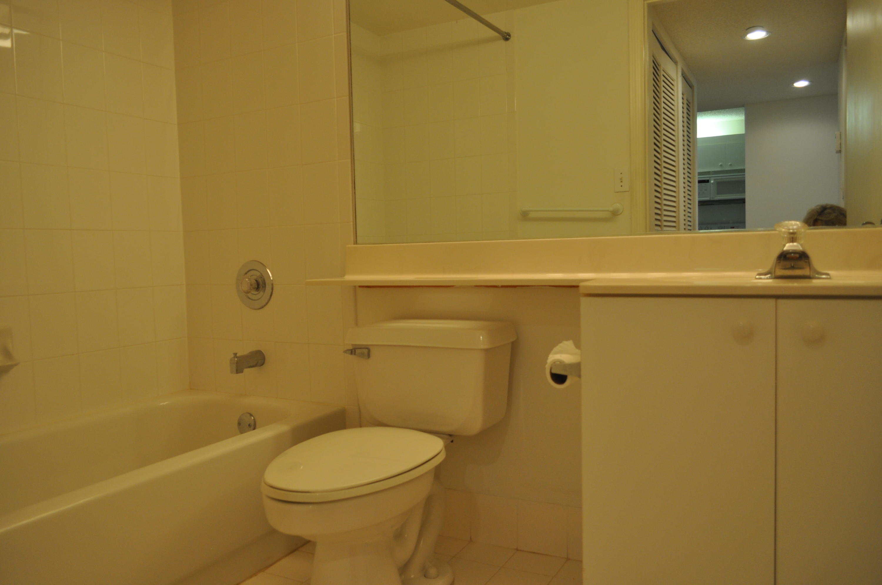 440 Northwest 67th Street, Unit H105 Boca Raton, FL 33487 - Photo 9 of 25 San de vance 014