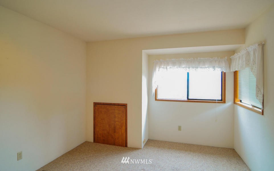 2992 Riviera Boulevard Malaga, WA 98828 - Photo 14 of 25 Gallery Image 14