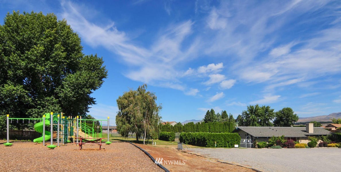 2992 Riviera Boulevard Malaga, WA 98828 - Photo 23 of 25 Gallery Image 23
