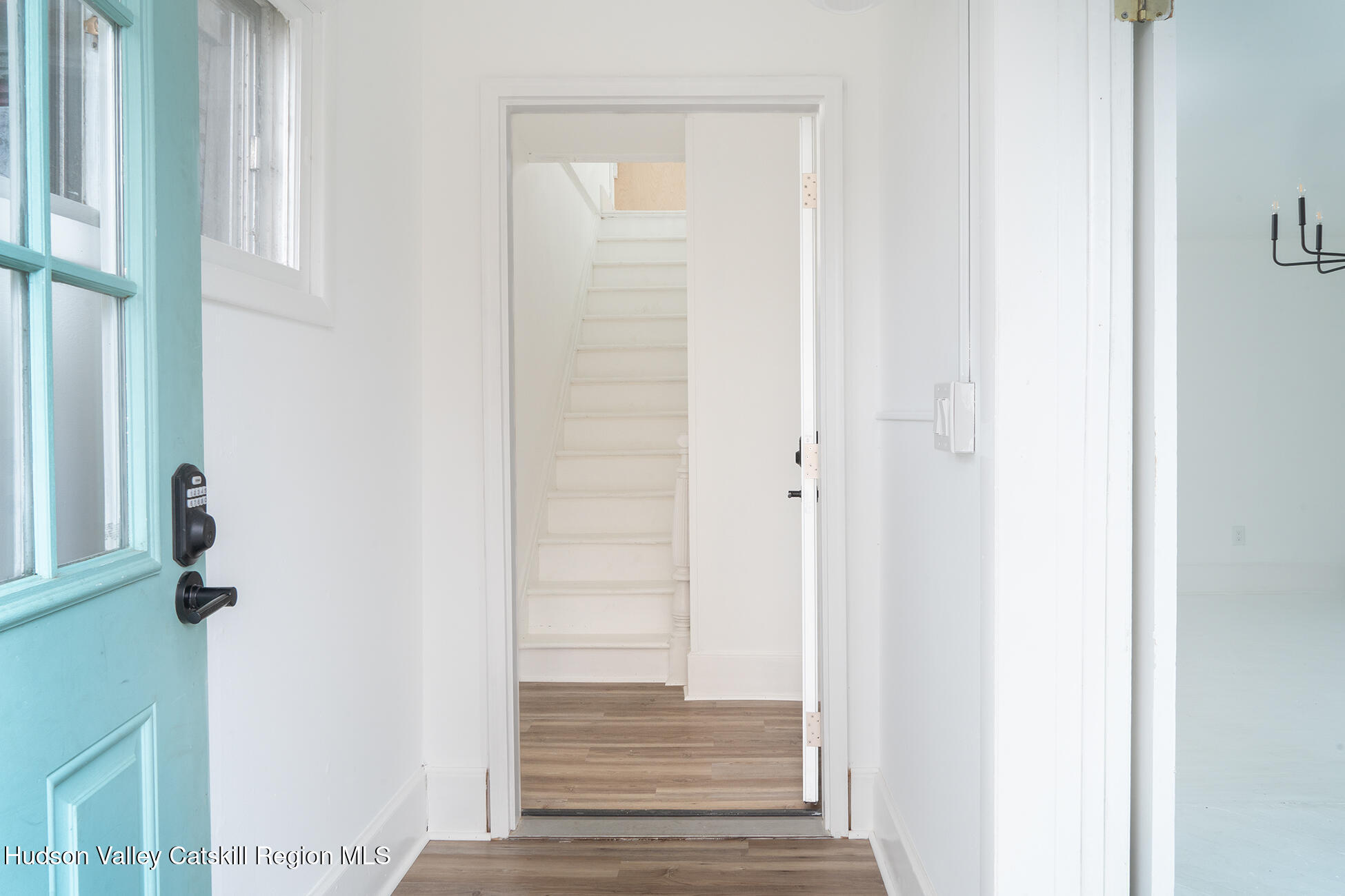 128 Broad Street Catskill, NY 12414 - Photo 2 of 15 a view of door