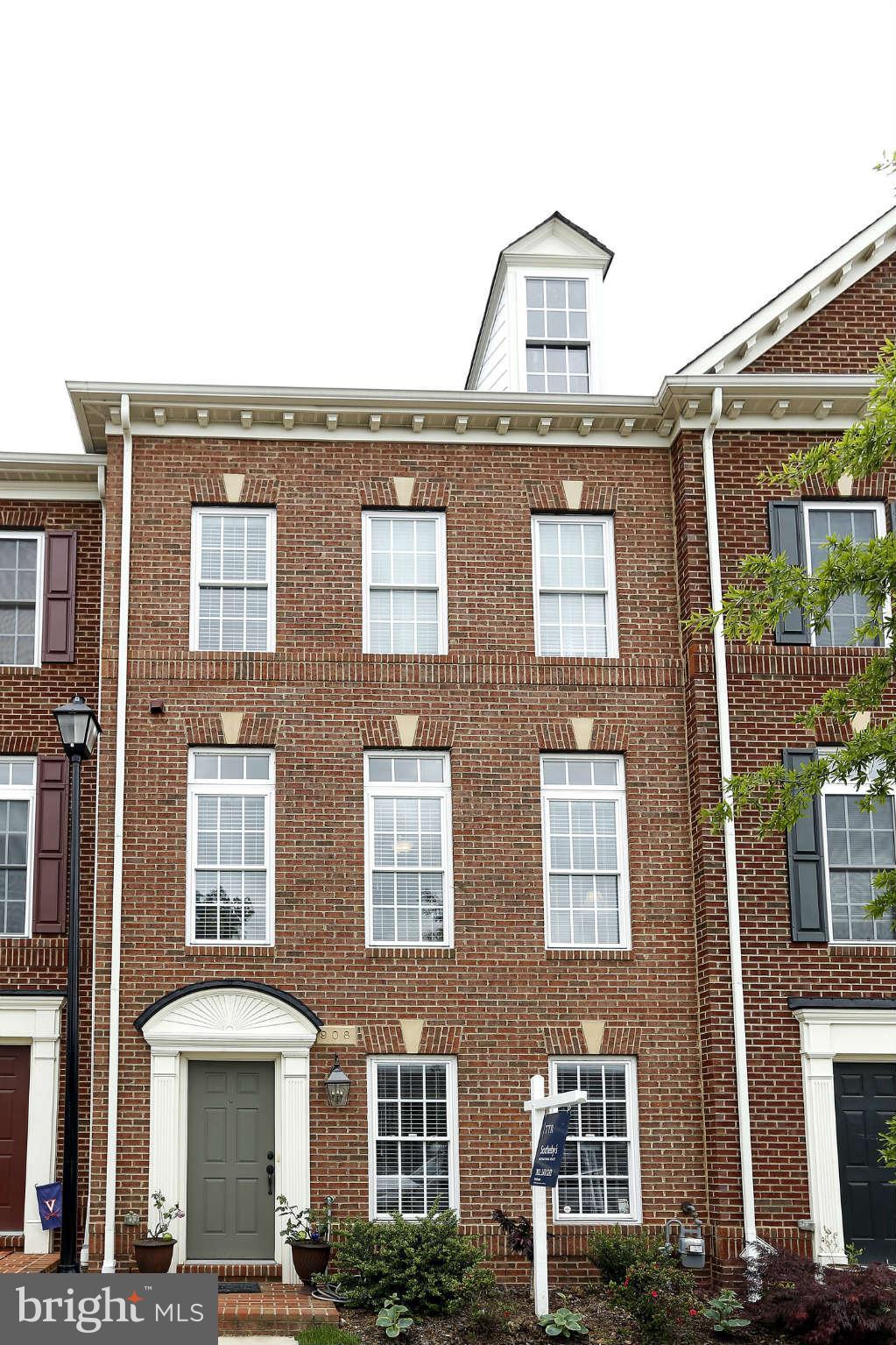 908 West Glebe Road Alexandria, VA 22305 - Photo 1 of 29 a front view of a residential apartment building