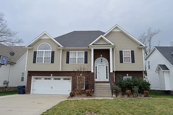 $2,000 | 2948 Brewster Drive, Clarksville, TN 37042