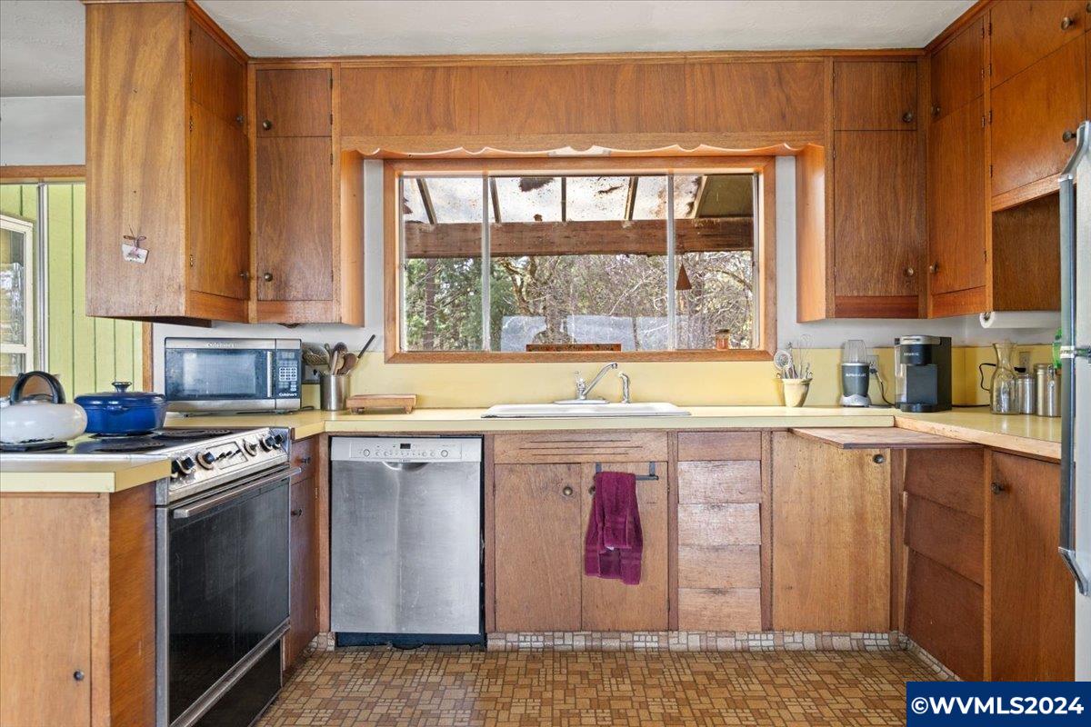 4357 Orchard Heights Road Northwest Salem, OR 97304 - Photo 19 of 38 Gallery Image 19