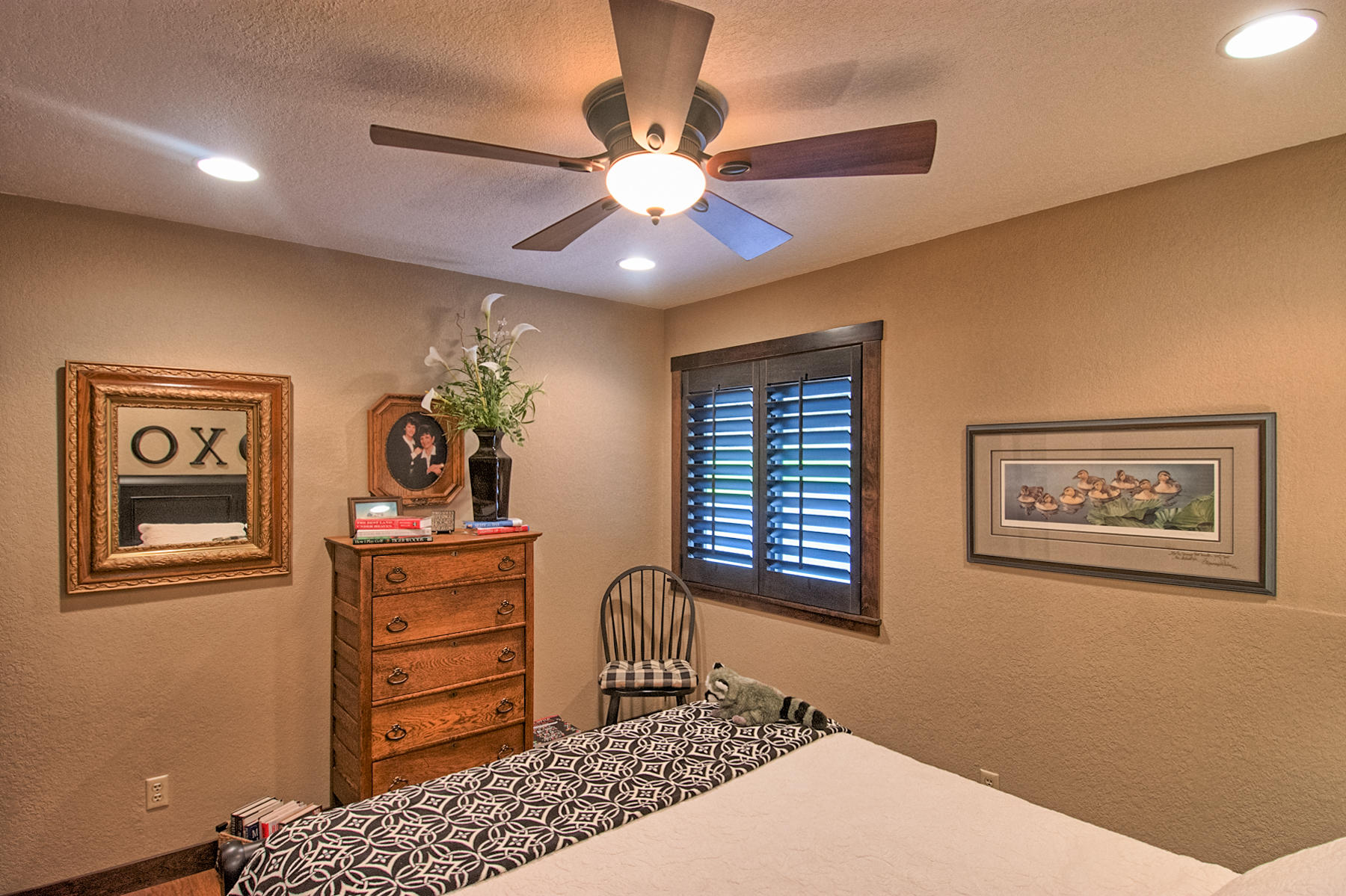 21495 Wilcox Road Red Bluff, CA 96080 - Photo 14 of 35 2nd Bedroom