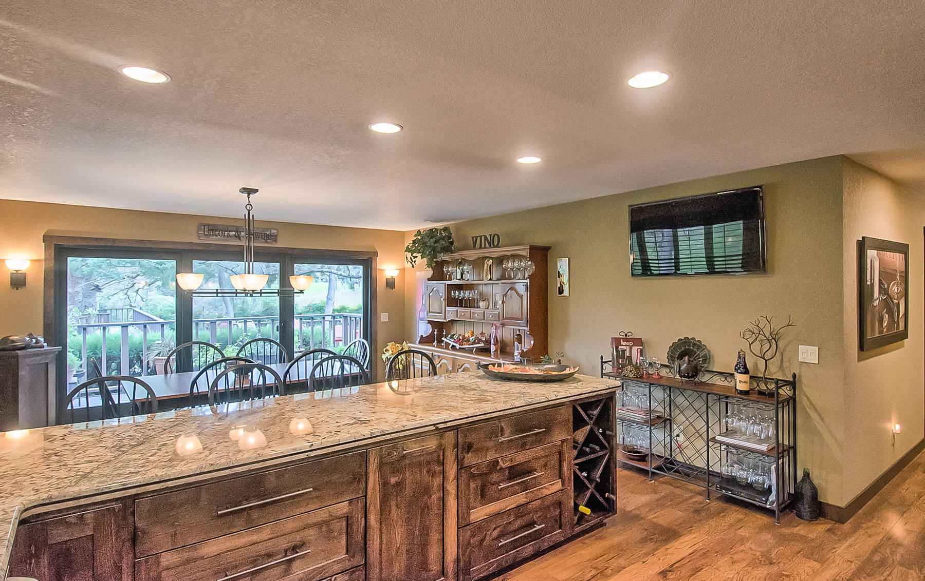 Alder Kitchen