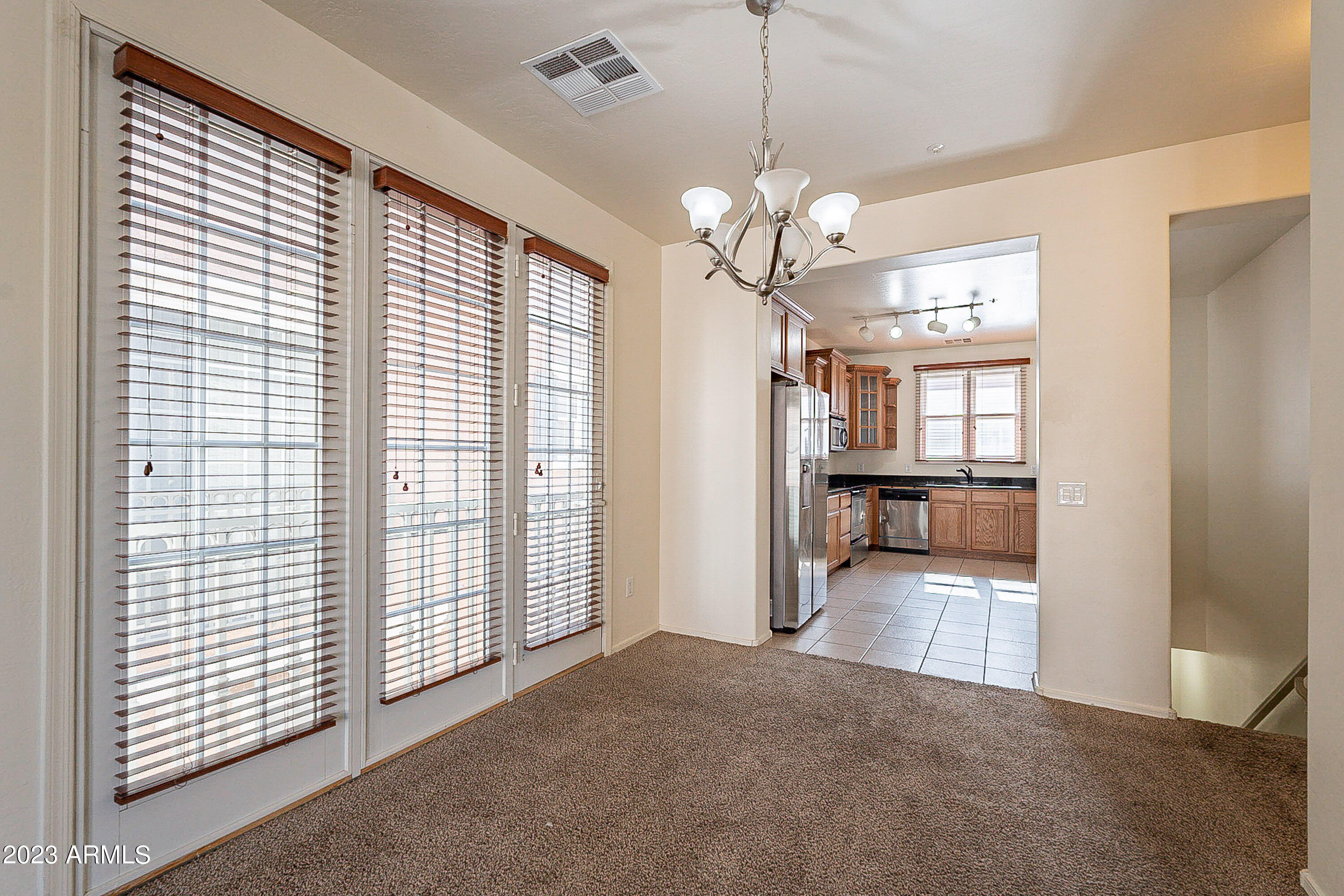 2622 South Alpine Drive Gilbert, AZ 85295 - Photo 34 of 99 .
