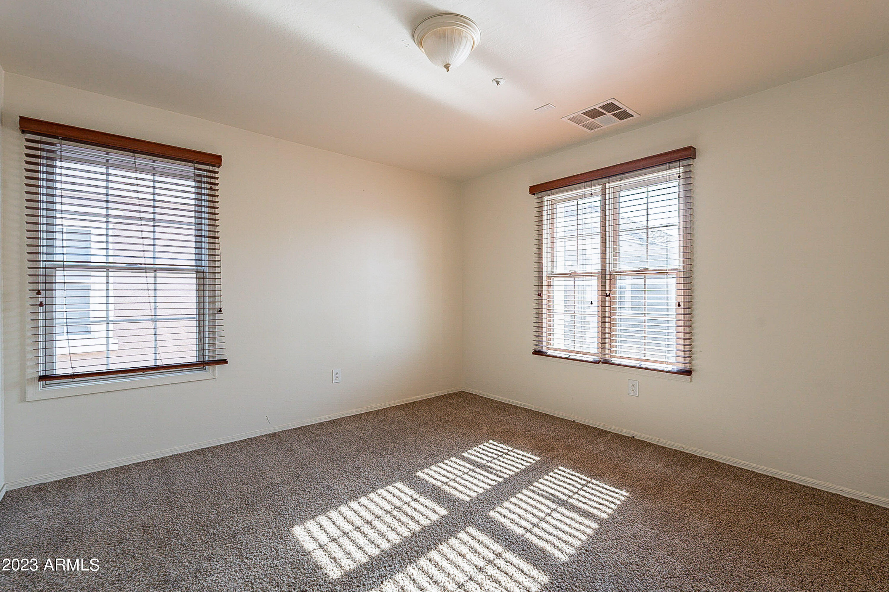 2622 South Alpine Drive Gilbert, AZ 85295 - Photo 42 of 99 .