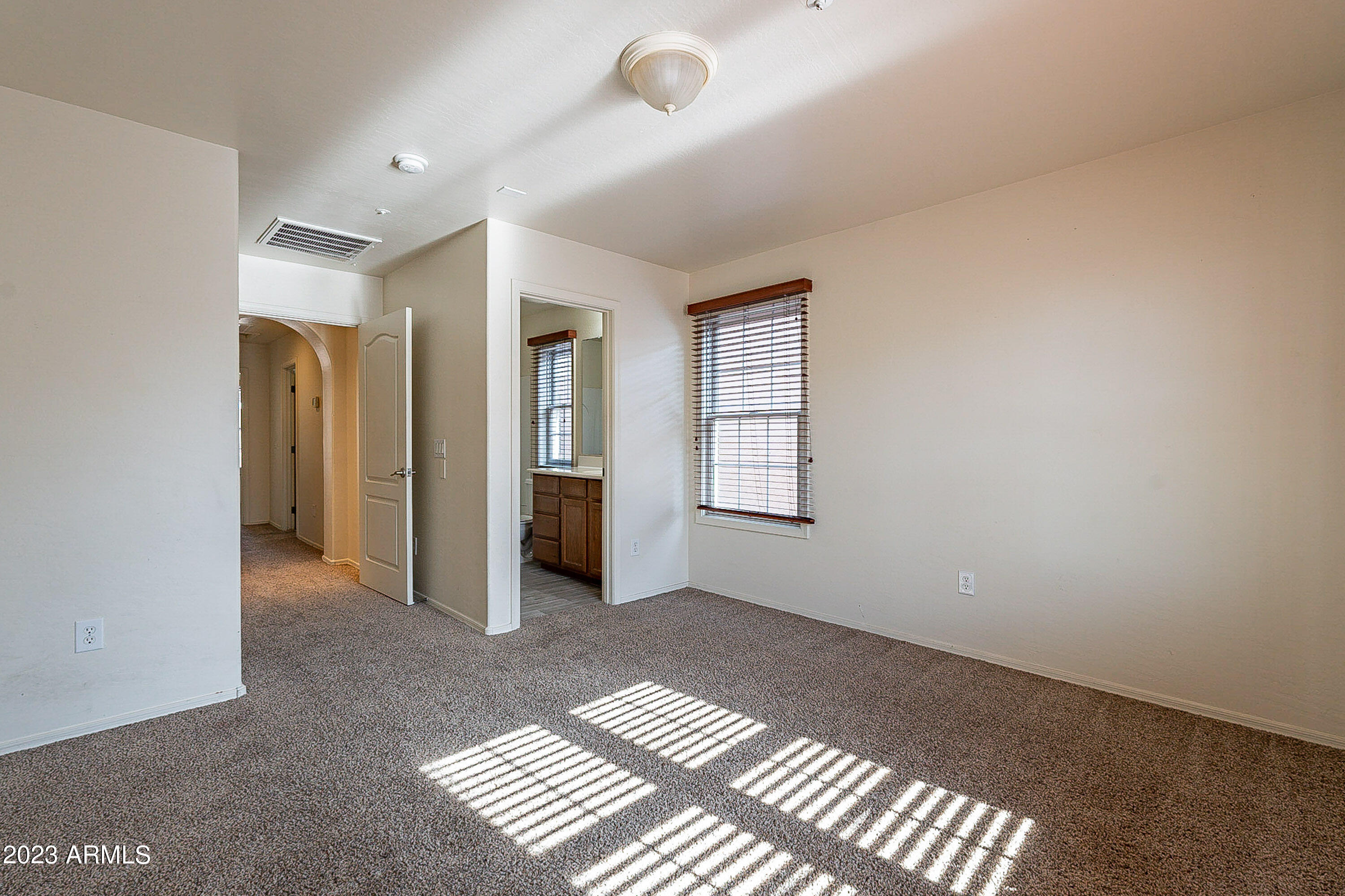 2622 South Alpine Drive Gilbert, AZ 85295 - Photo 43 of 99 .