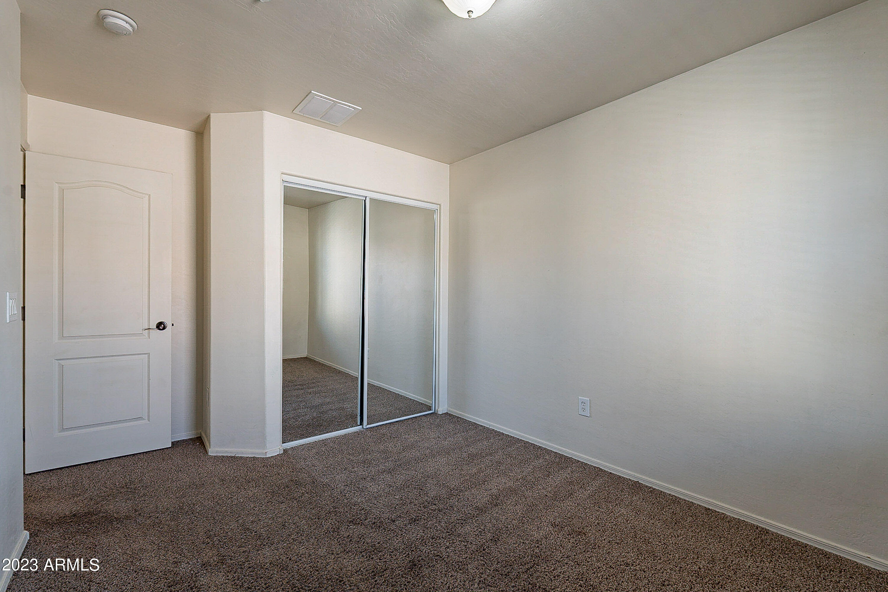2622 South Alpine Drive Gilbert, AZ 85295 - Photo 48 of 99 .