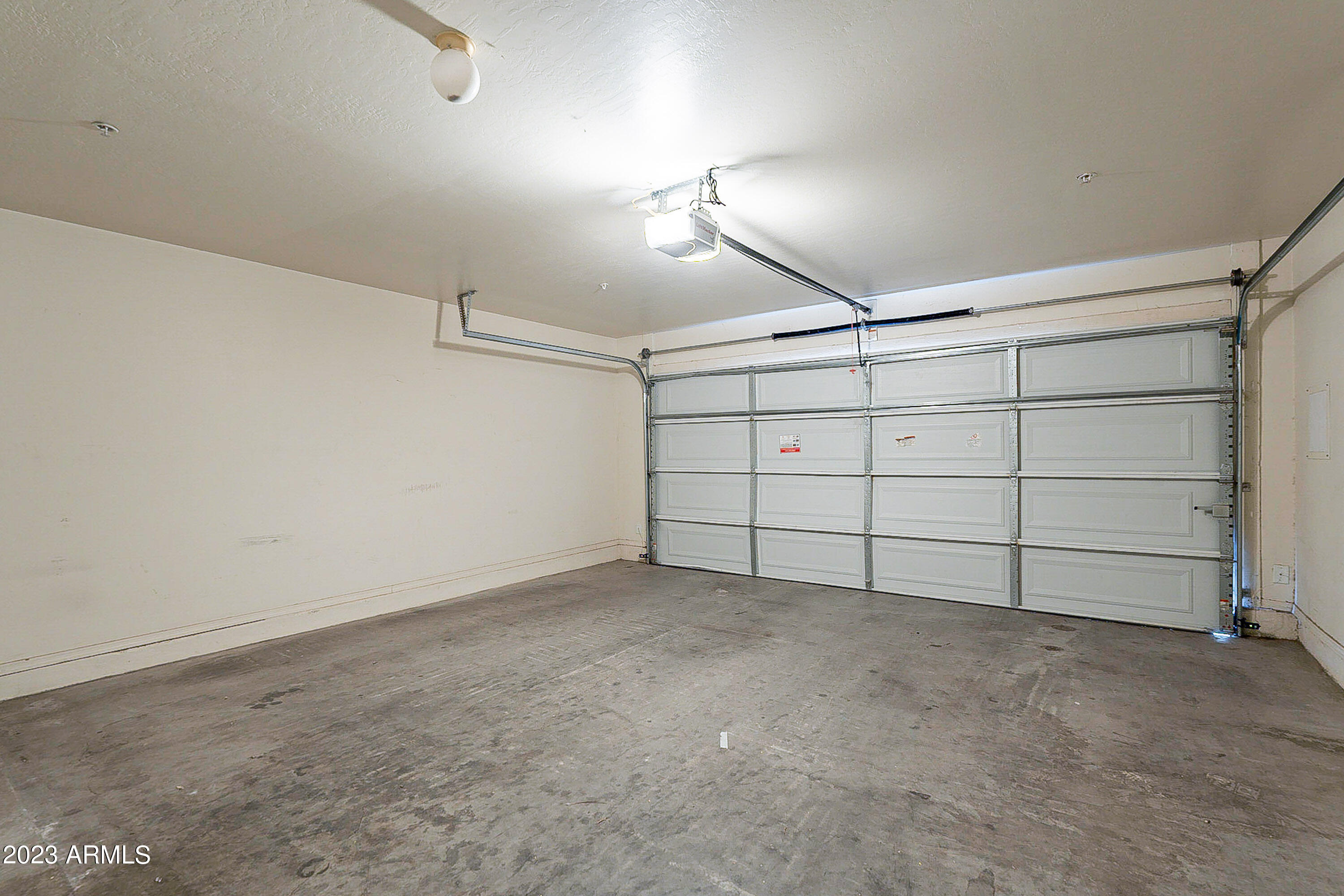 2622 South Alpine Drive Gilbert, AZ 85295 - Photo 54 of 99 .