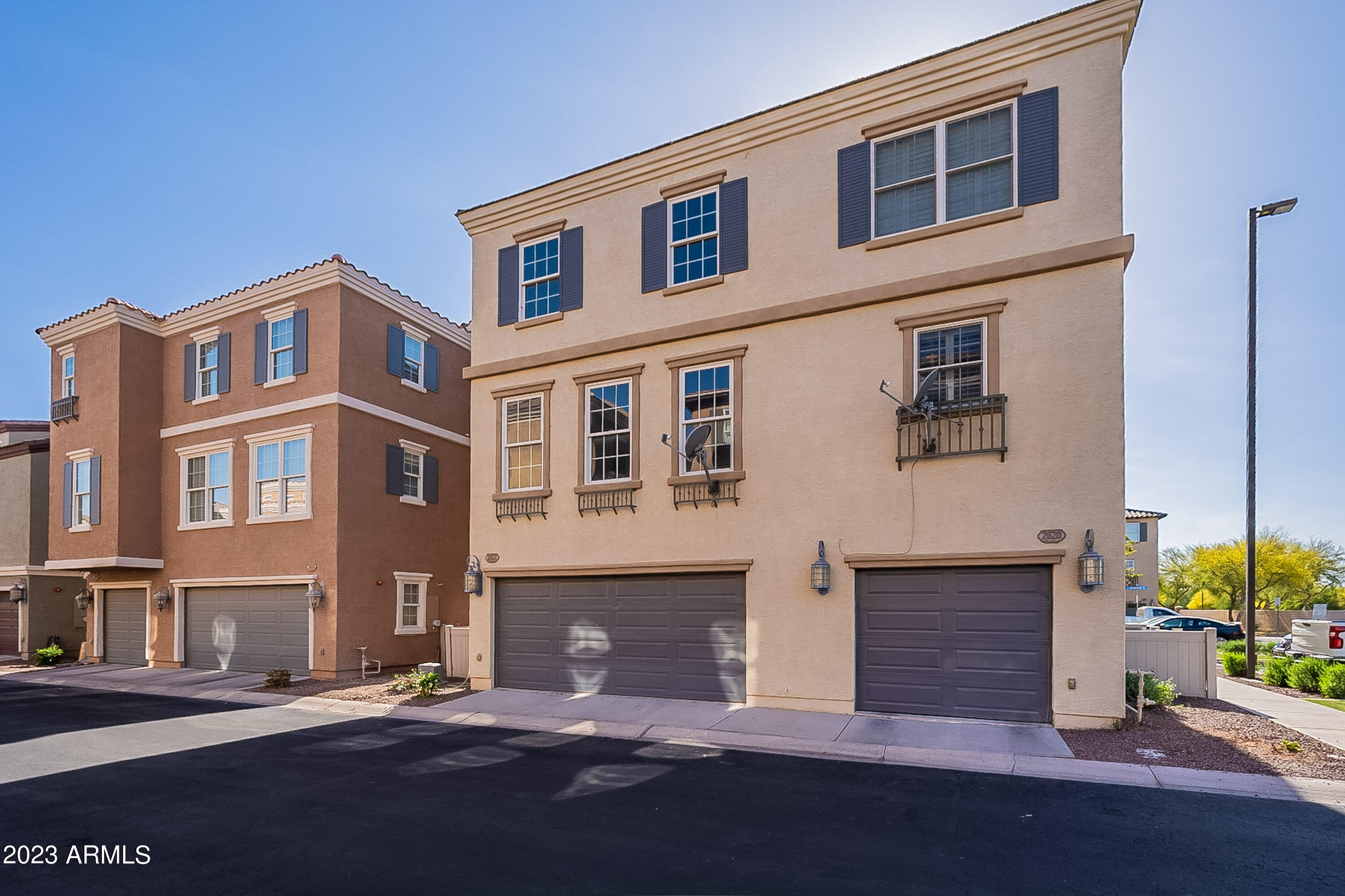 2622 South Alpine Drive Gilbert, AZ 85295 - Photo 7 of 99 .