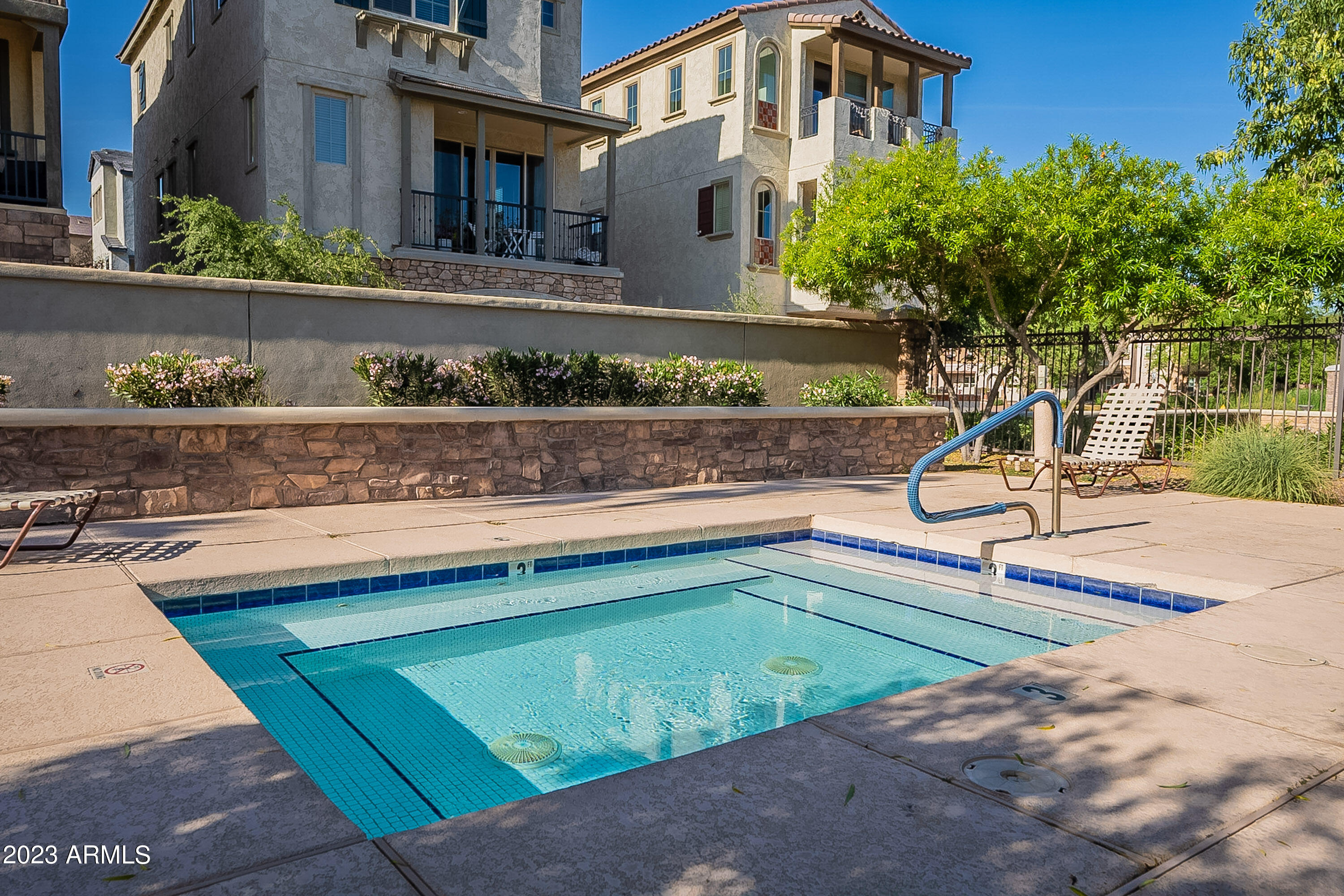 2622 South Alpine Drive Gilbert, AZ 85295 - Photo 79 of 99 .