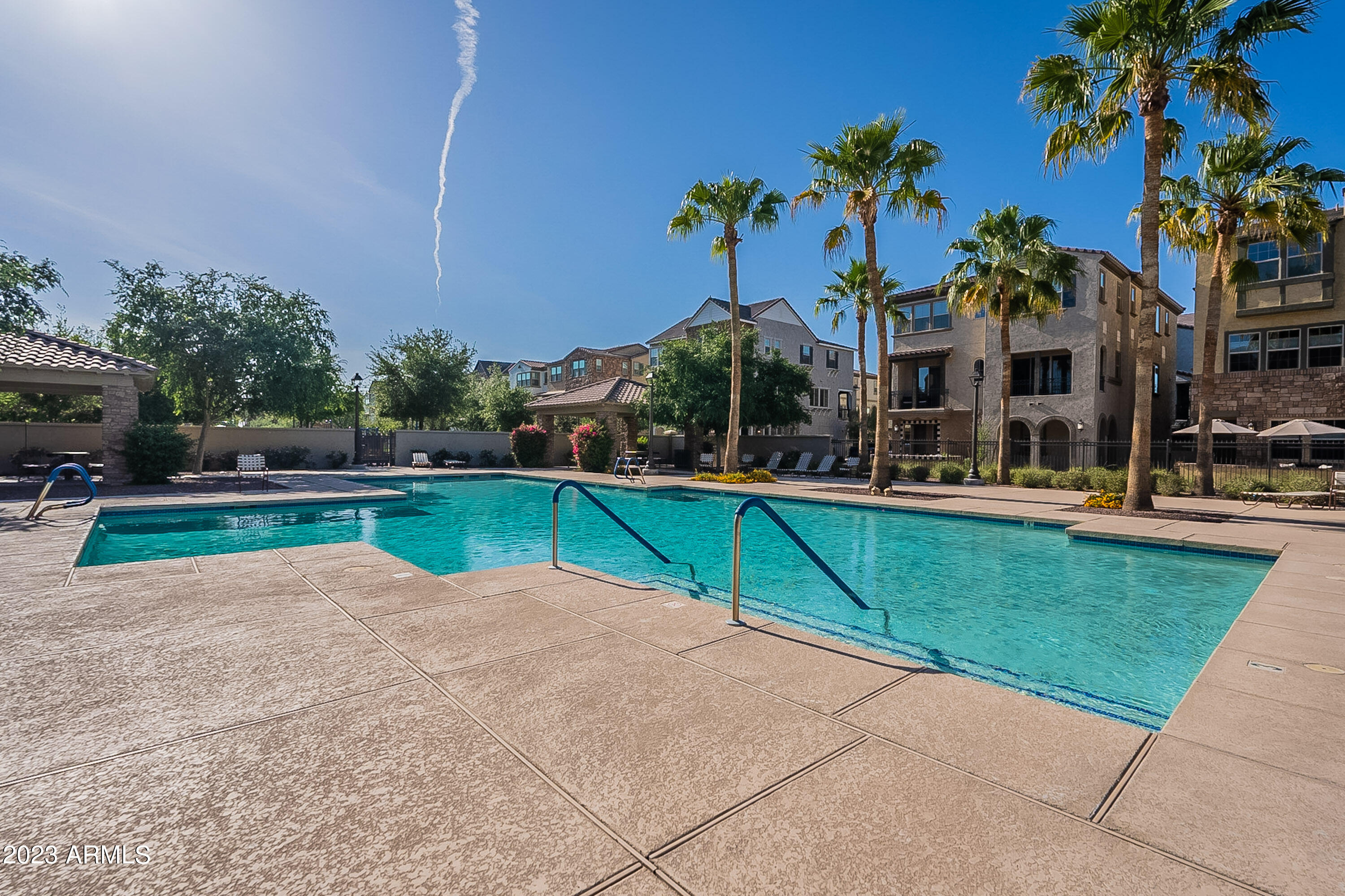 2622 South Alpine Drive Gilbert, AZ 85295 - Photo 80 of 99 .