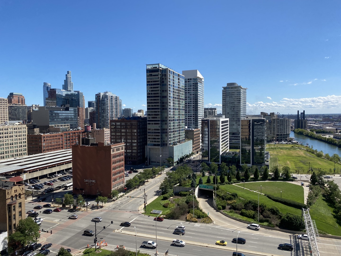 235 West Van Buren Street, Unit 1603 Chicago, IL 60607 - Photo 26 of 33