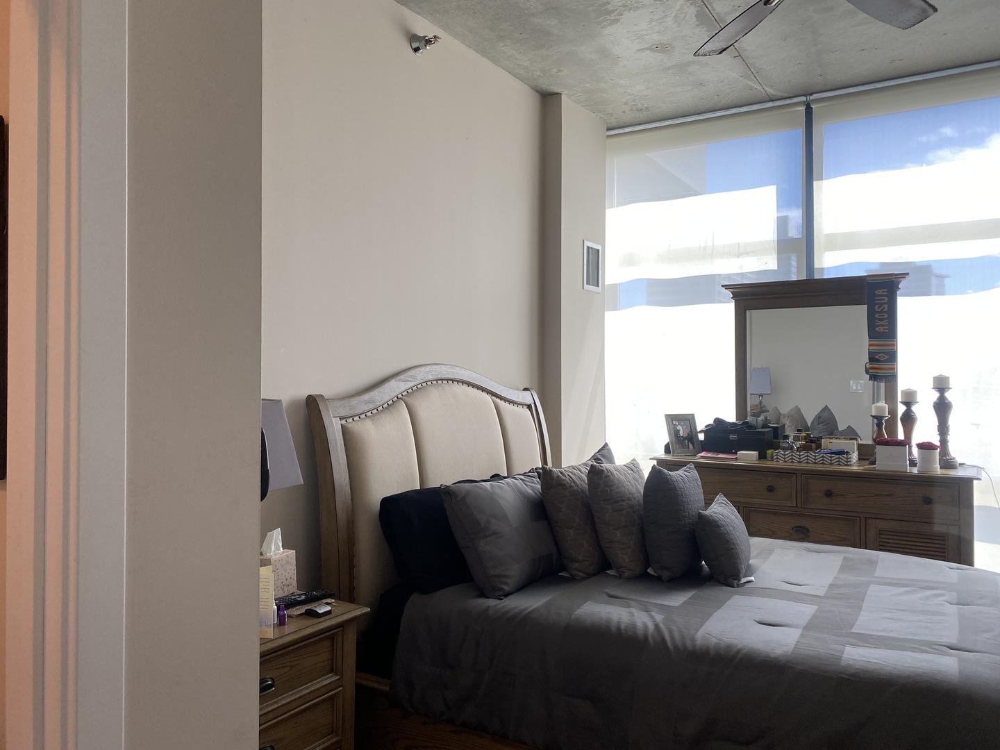 235 West Van Buren Street, Unit 1603 Chicago, IL 60607 - Photo 7 of 33