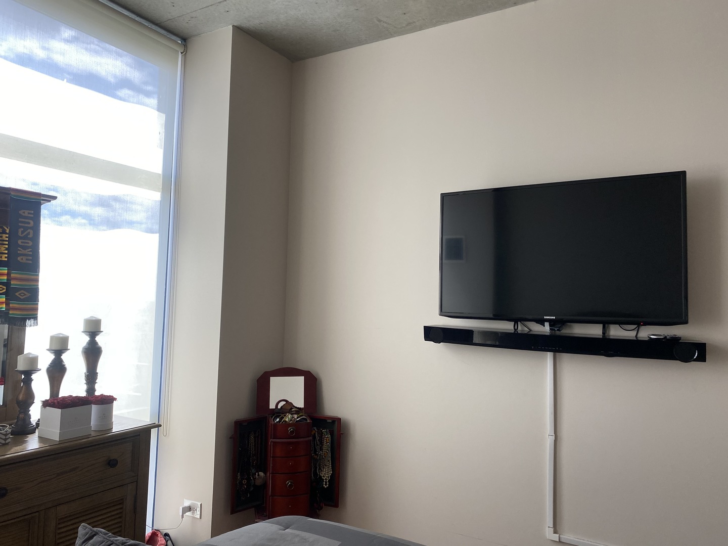 235 West Van Buren Street, Unit 1603 Chicago, IL 60607 - Photo 8 of 33