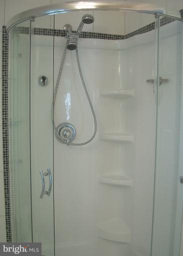 3826 Gallows Road Annandale, VA 22003 - Photo 23 of 30 Bath (Master)