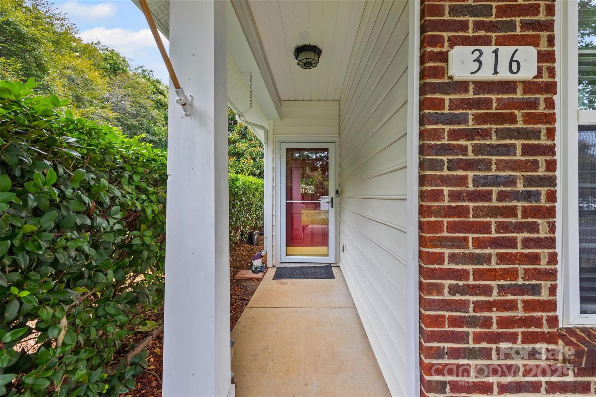 316 Tinder Box Lane Fort Mill, SC 29708 - Photo 3 of 28 a picture of door