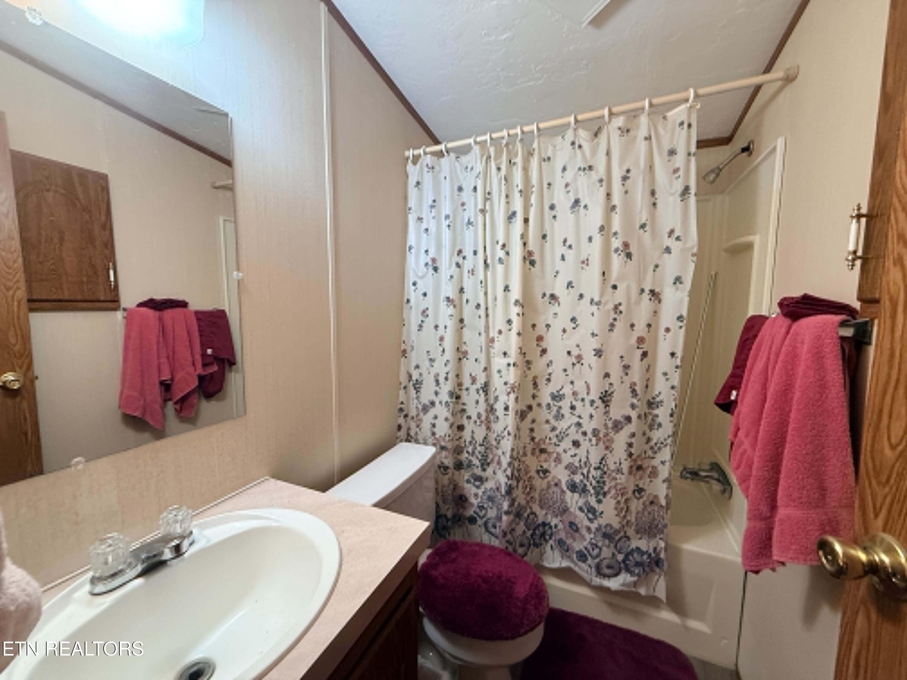 1243 Franklin Loop Clarkrange, TN 38553 - Photo 24 of 46 a8bdfeff-60bc-42a0-bbd6-4e26a3a12568
