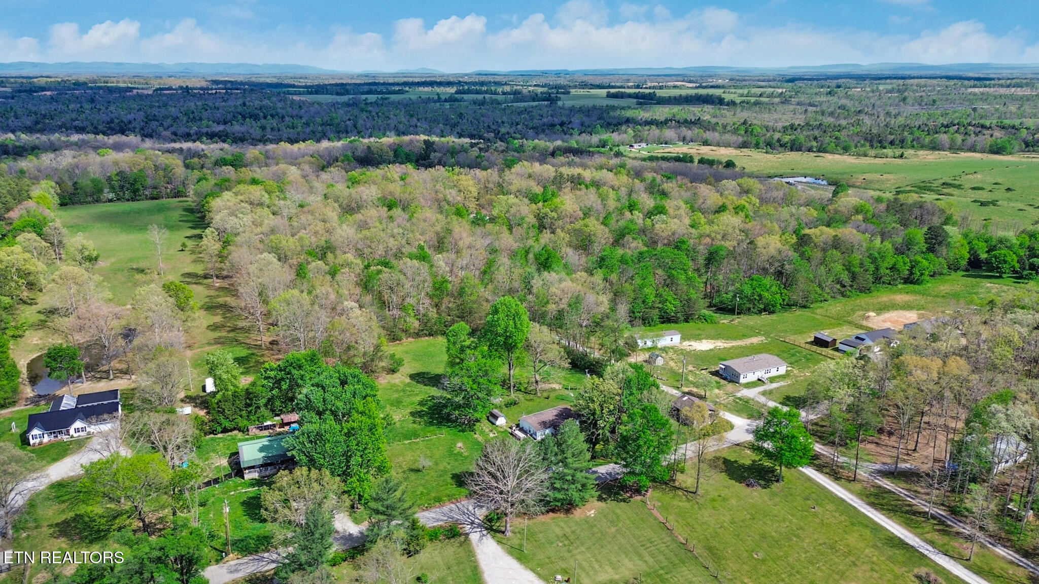 1243 Franklin Loop Clarkrange, TN 38553 - Photo 39 of 46 dji_0142-dji_0144
