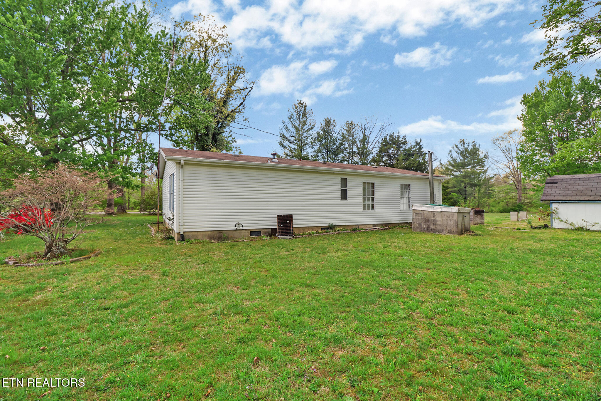 1243 Franklin Loop Clarkrange, TN 38553 - Photo 43 of 46 if1a8740-if1a8744