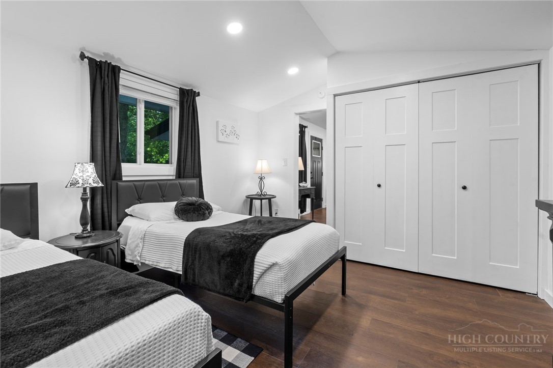 141 River Hollow Road Newland, NC 28657 - Photo 26 of 38