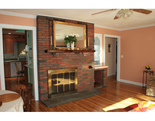 169 Colburn Street Westwood, MA 02090 - Photo 10 of 28