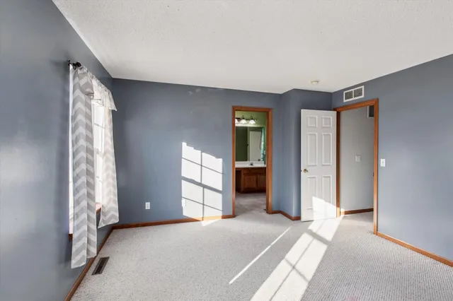 $270,000 | 1022 Providence Drive, Shakopee, MN 55379