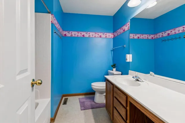 $270,000 | 1022 Providence Drive, Shakopee, MN 55379