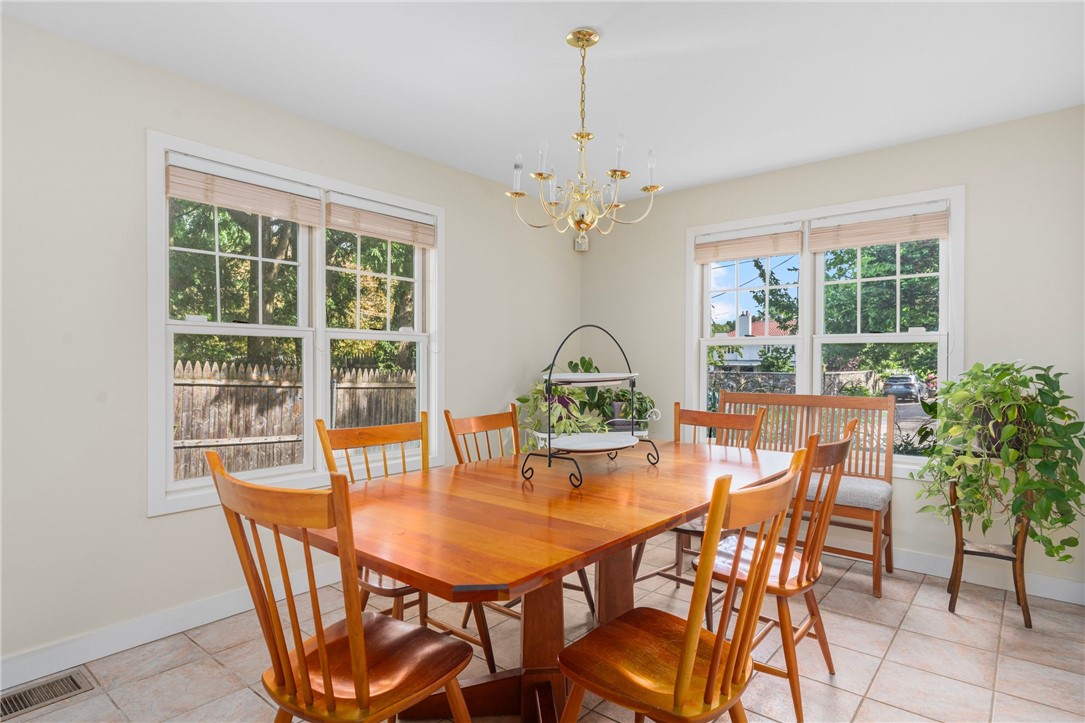 70 Wingate Road Providence, RI 02906 - Photo 19 of 50