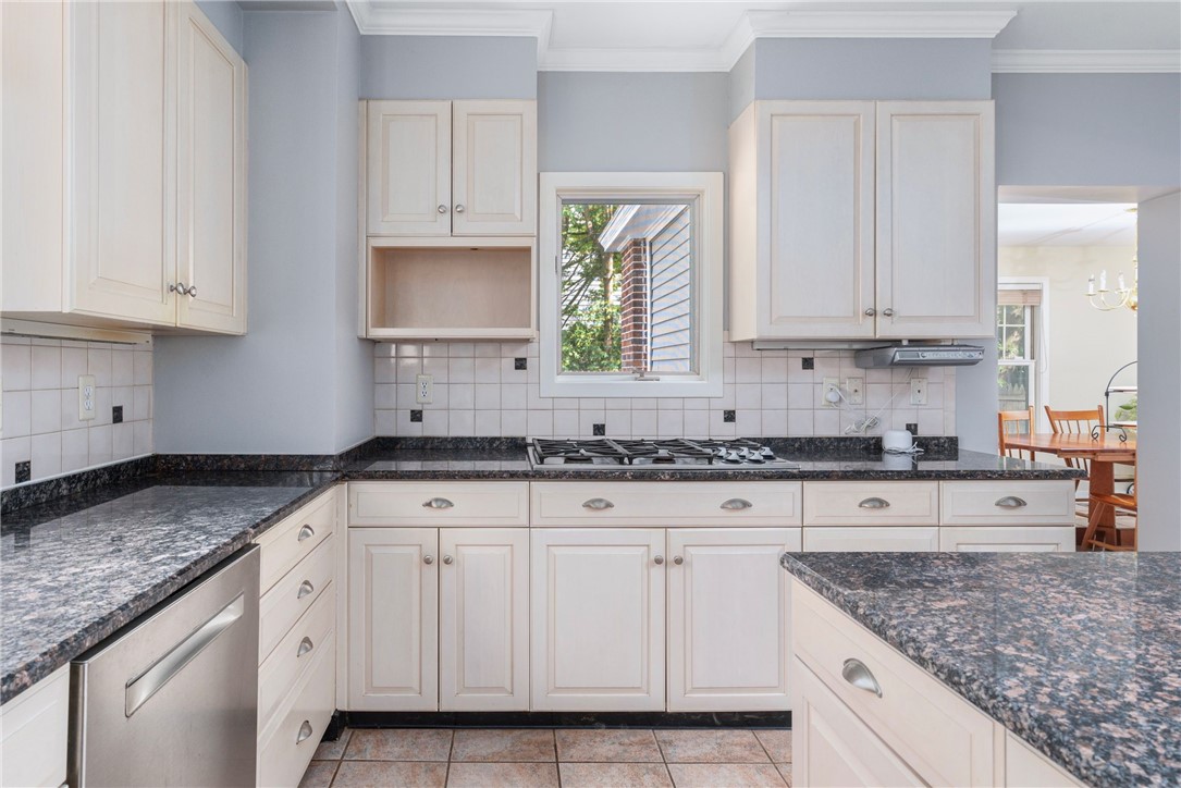 70 Wingate Road Providence, RI 02906 - Photo 26 of 50