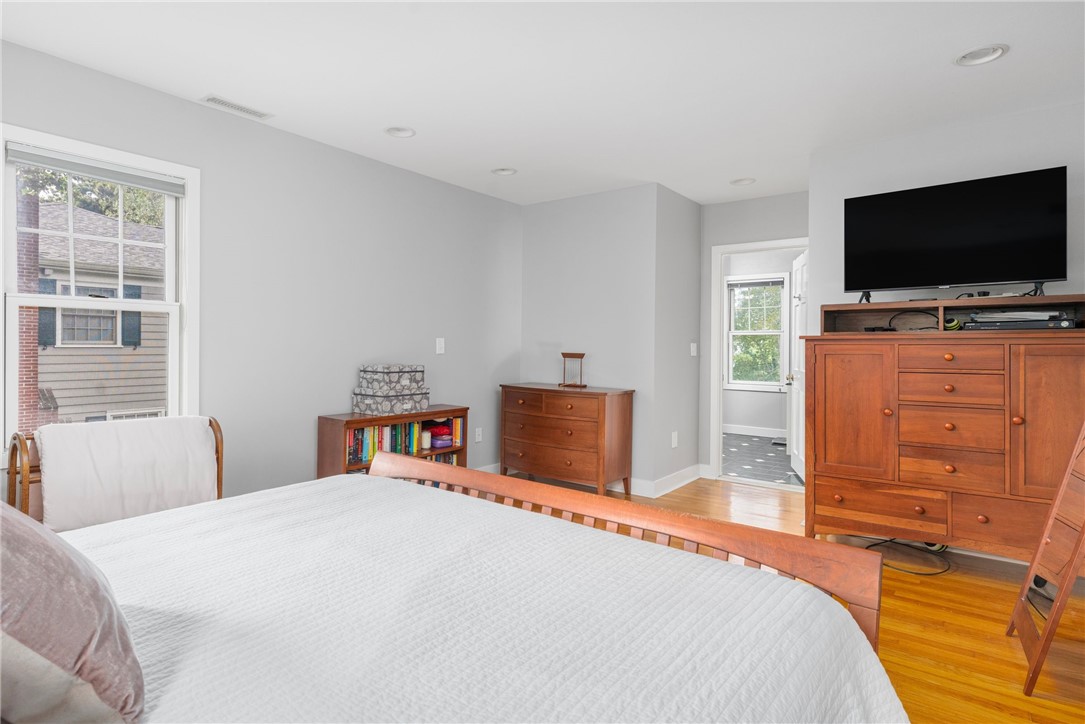 70 Wingate Road Providence, RI 02906 - Photo 29 of 50