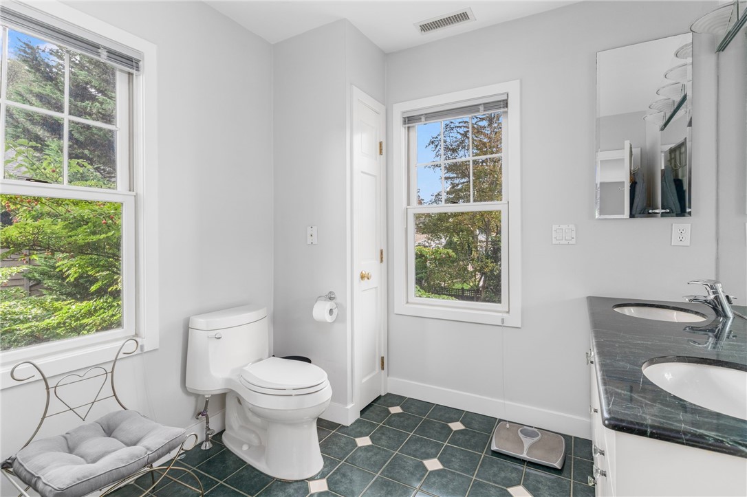 70 Wingate Road Providence, RI 02906 - Photo 30 of 50