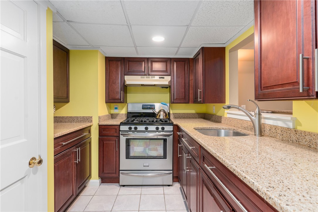 70 Wingate Road Providence, RI 02906 - Photo 45 of 50