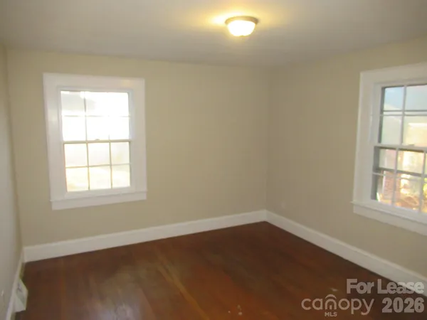 $1,600 | 505 South Cedar Street, Lincolnton, NC 28092