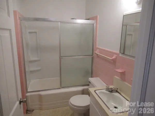 $1,600 | 505 South Cedar Street, Lincolnton, NC 28092