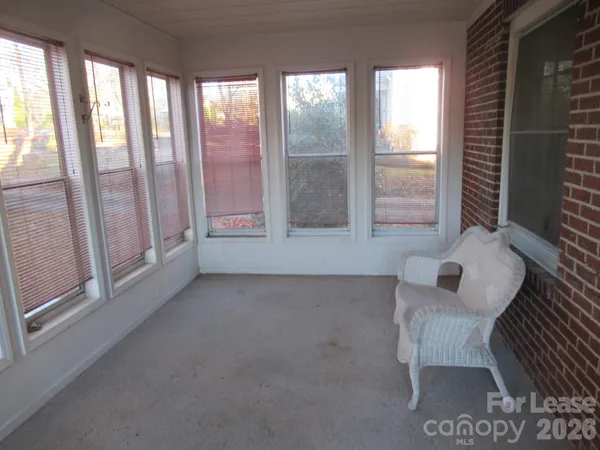 $1,600 | 505 South Cedar Street, Lincolnton, NC 28092