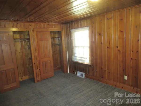 $1,600 | 505 South Cedar Street, Lincolnton, NC 28092