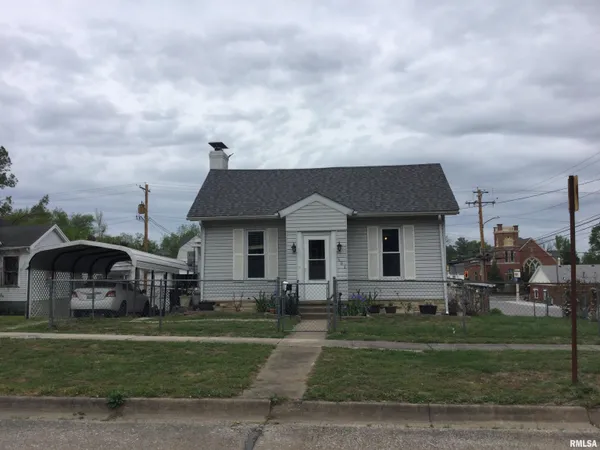 $104,900 | 401 South Street, Anna, IL 62906