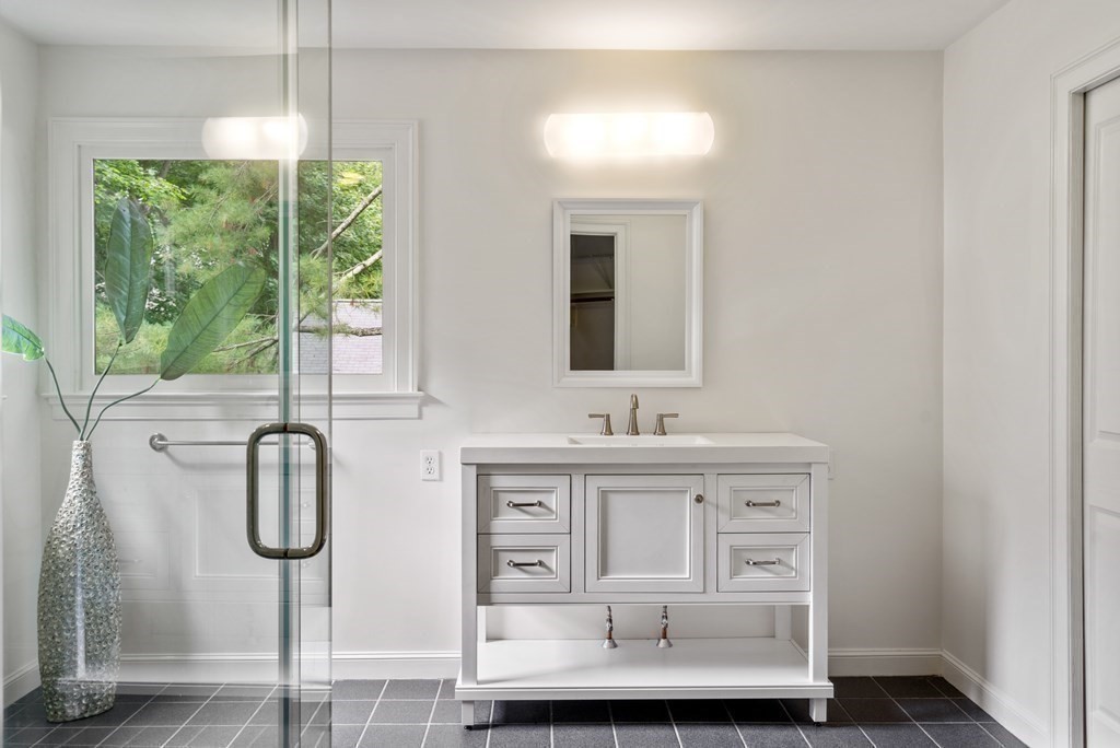 36 Duffield Road Newton, MA 02466 - Photo 11 of 24