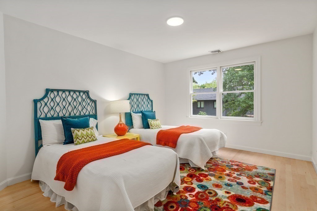 36 Duffield Road Newton, MA 02466 - Photo 12 of 24