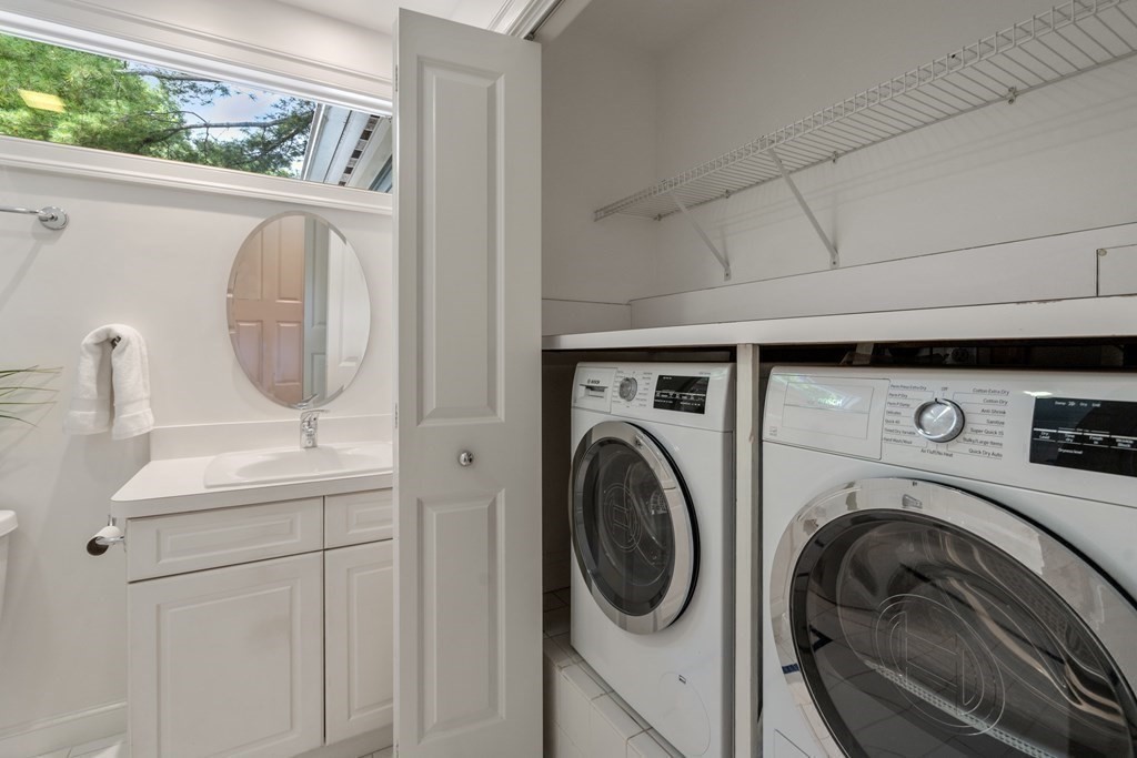 36 Duffield Road Newton, MA 02466 - Photo 16 of 24