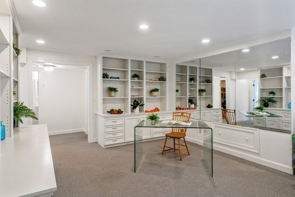 36 Duffield Road Newton, MA 02466 - Photo 17 of 24