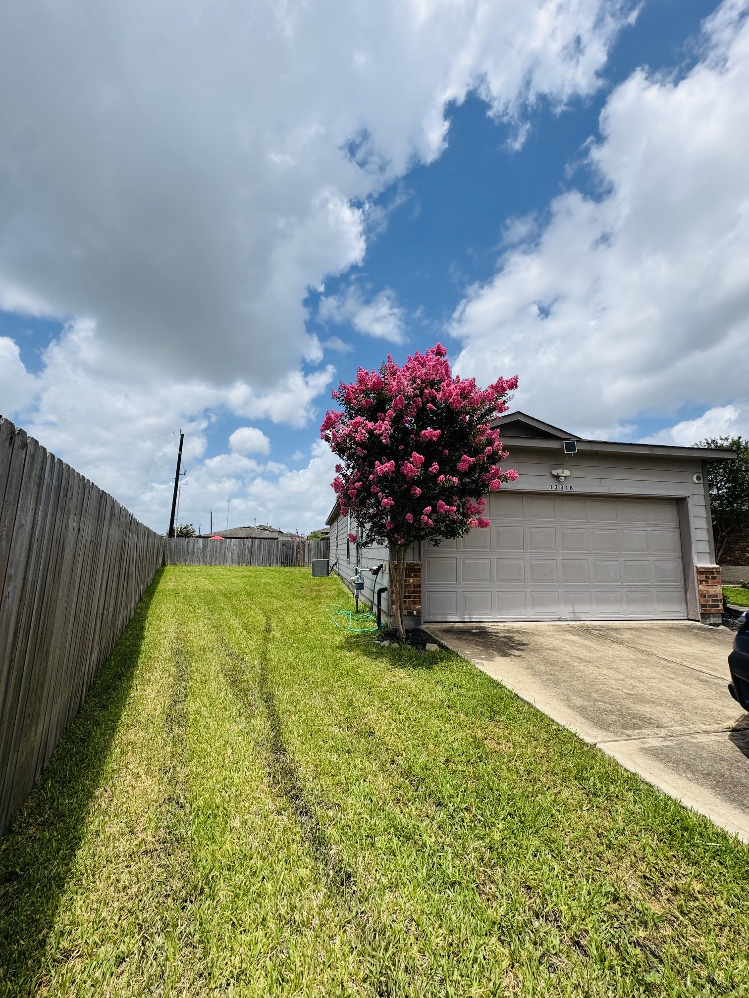 12318 Skyview Rise Court Houston, TX 77047 - Photo 2 of 27