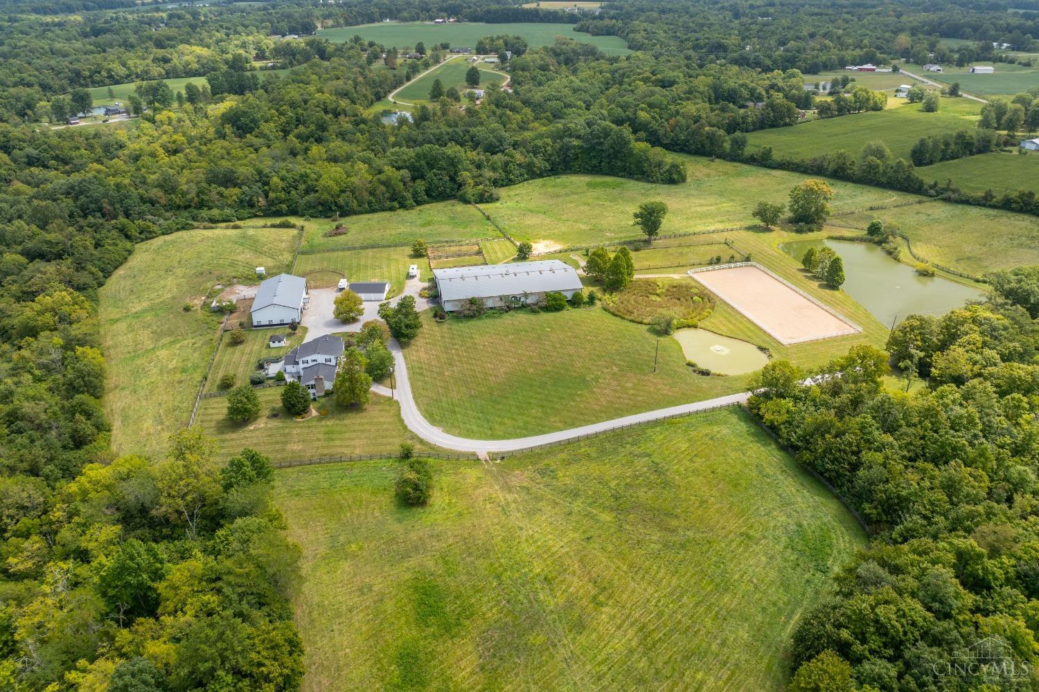 3476 Twin Bridges Road Williamsburg, OH 45176 - Photo 3 of 98