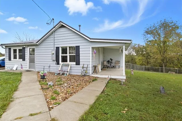 $179,900 | 13547 Old Marvin Road, Versailles, MO 65084