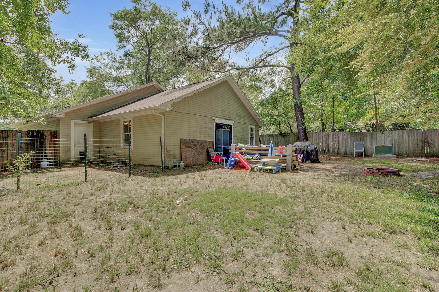105 Manchester Road Summerville, SC 29486 - Photo 22 of 22 27